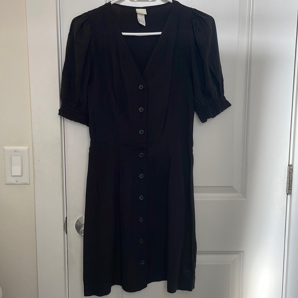 H&M Black Puffy Sleeves Dress XS. Never worn - excellent condition. - Picture 3 of 5